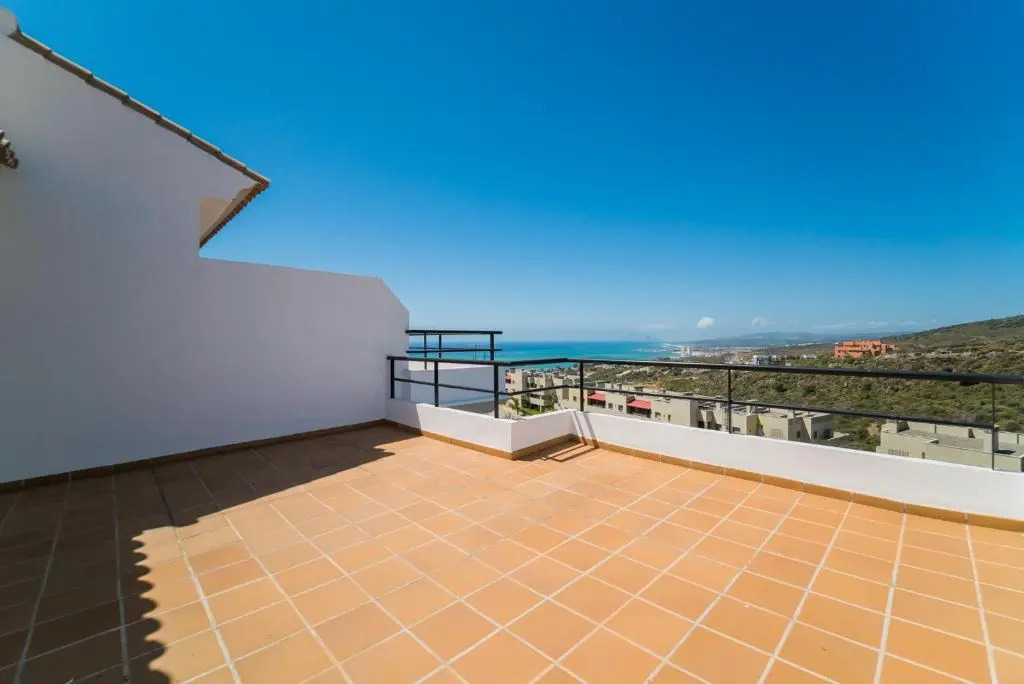 Stunning 3 Bed Townhouse with amazing views near Sotogrande port