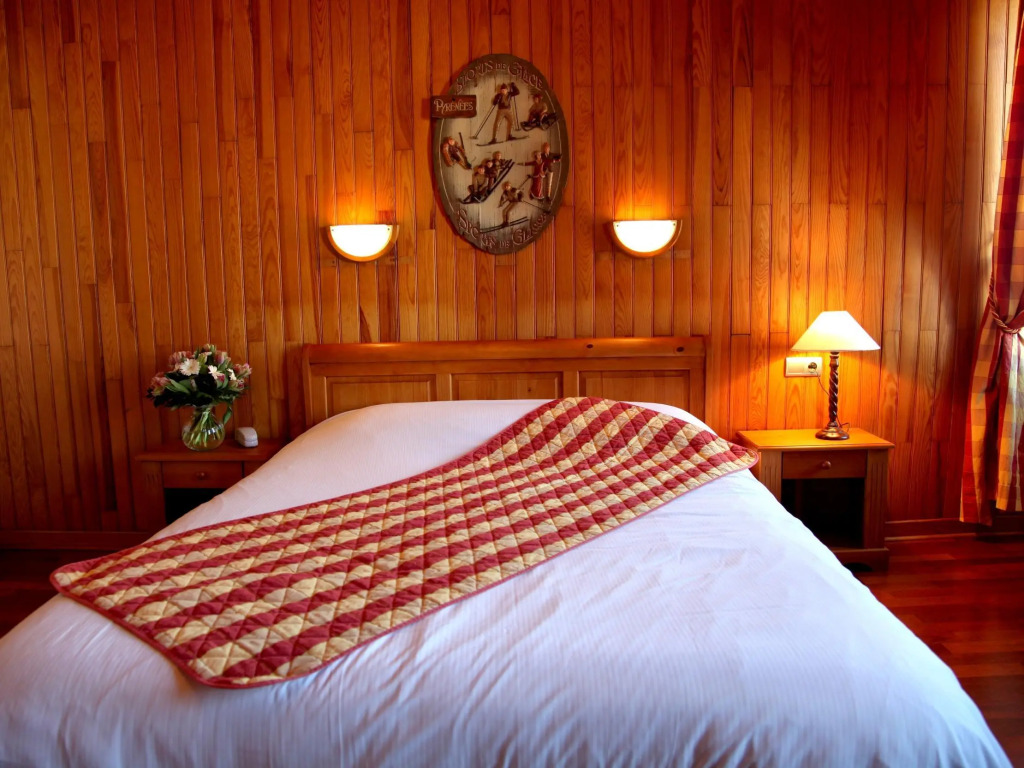 Logis Hotel Des Bains