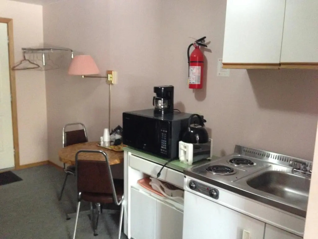 Mindemoya Motel