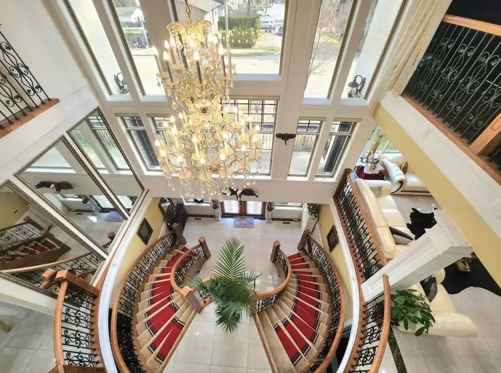 Royal Boutique Hotel, Surrey