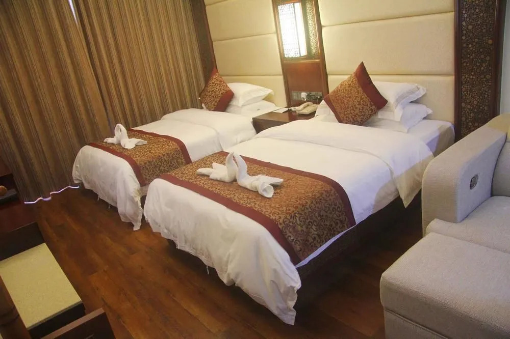 Fu'an Tailong Hotel