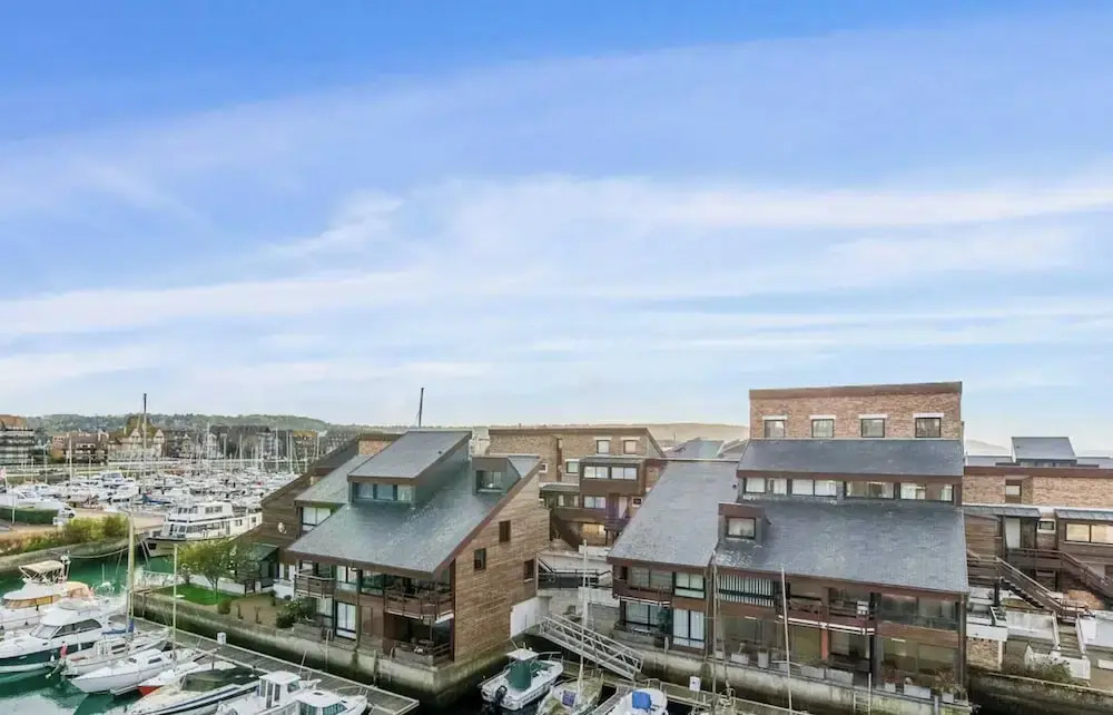 Beautiful Renovated Studio on Port de Deauville