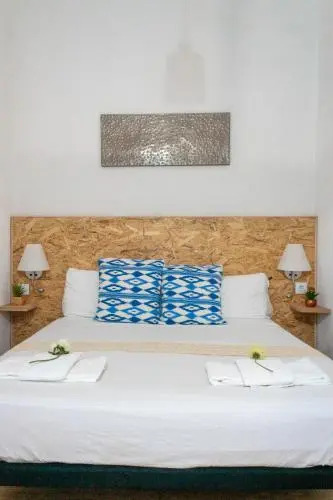 Paraiso Suites by ColoursRevolution
