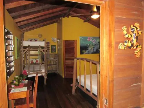 Macaw Bank Jungle Lodge