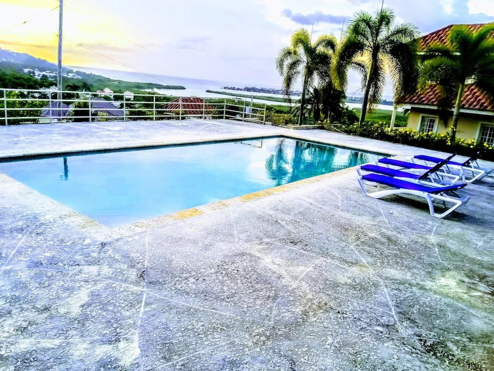 Meharee Homestay Montego Bay