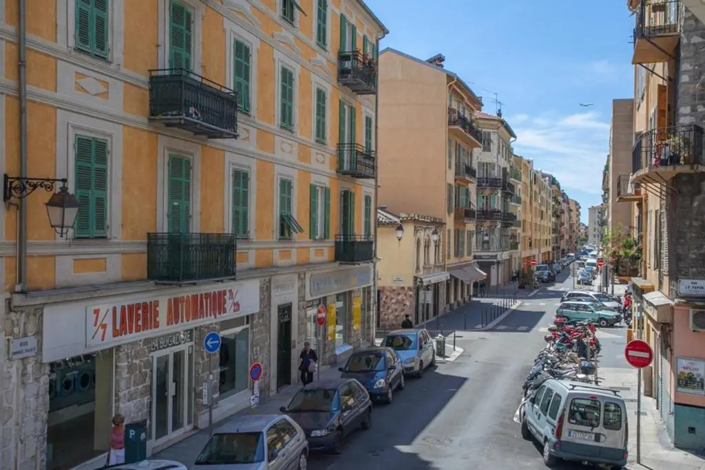 Appartement 3 pièces tout confort au centre de Nice