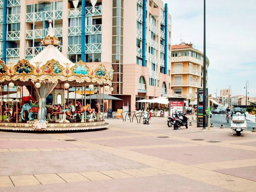 Modern Apartment in Sète With Balcony, sea View and Shared Pool Near C