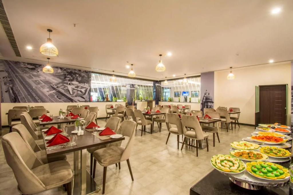Mantris Hotel