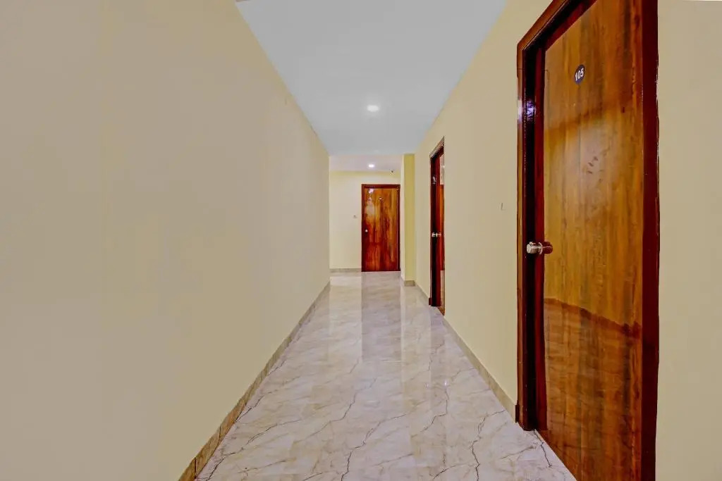 OYO 71922 AB7 Residency