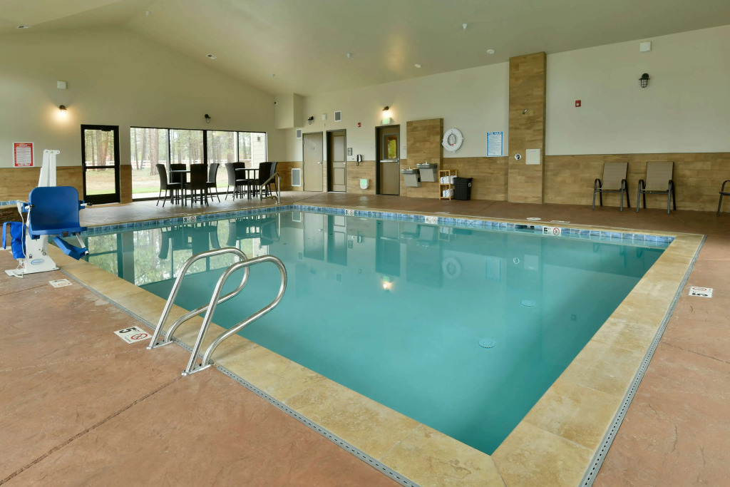 GrandStay Hotel & Suites