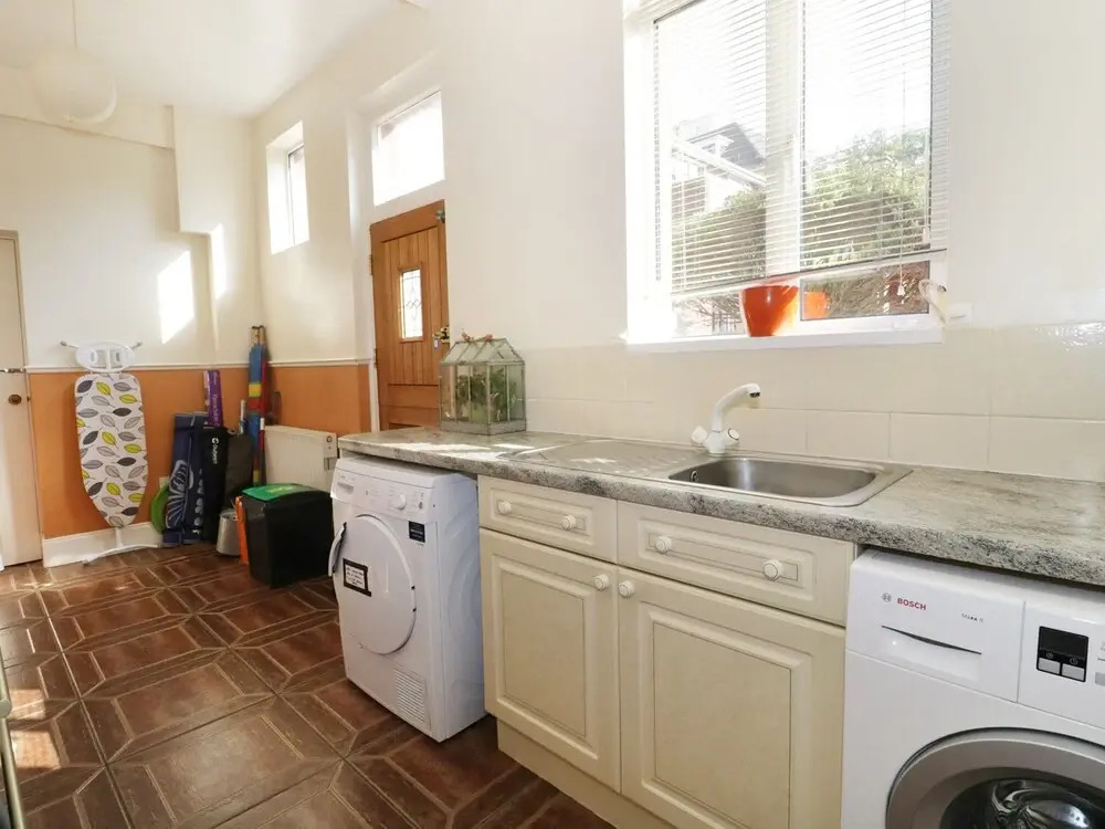 20 Ulwell Road
