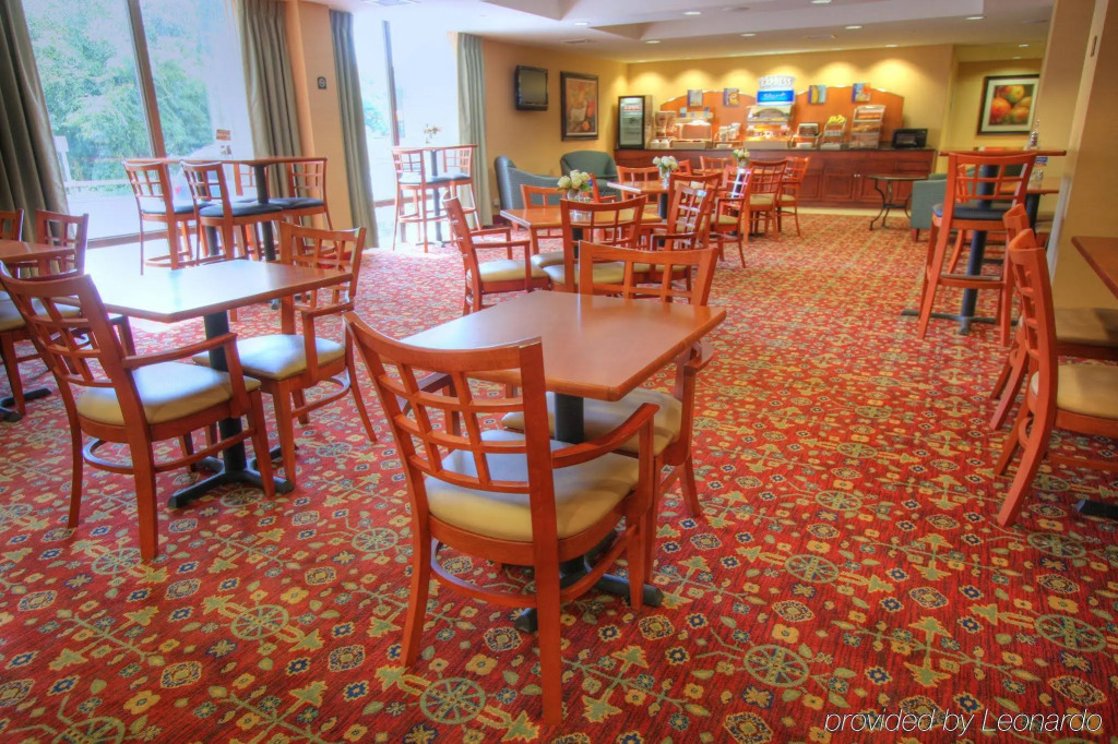 Holiday Inn Express Andover North - Lawrence by IHG