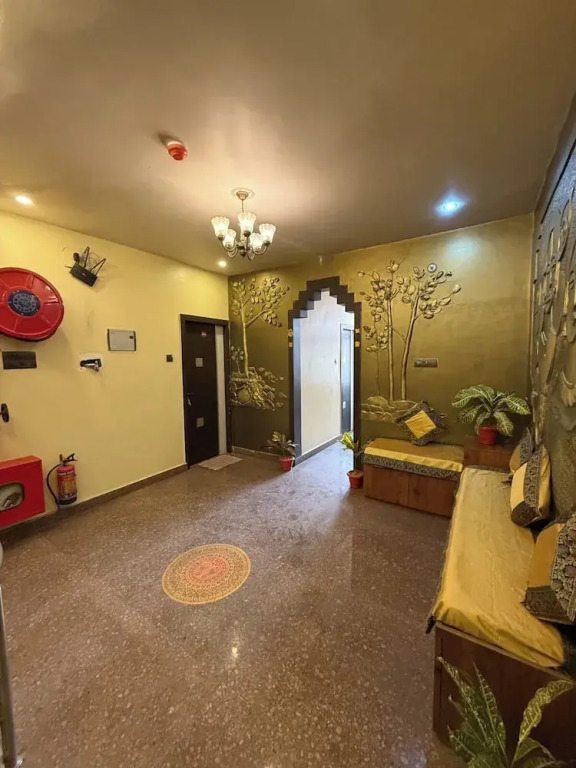 Hotel Bharat
