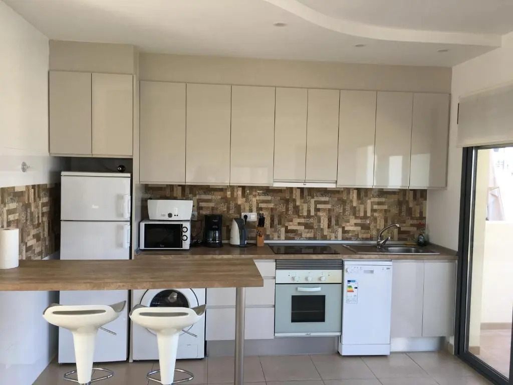 Duplex con piscina individual y vistas al mar en Torrevieja