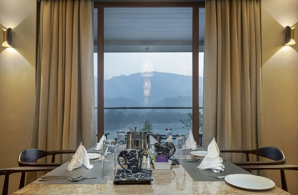 Modi Yoga Retreat Rishikesh