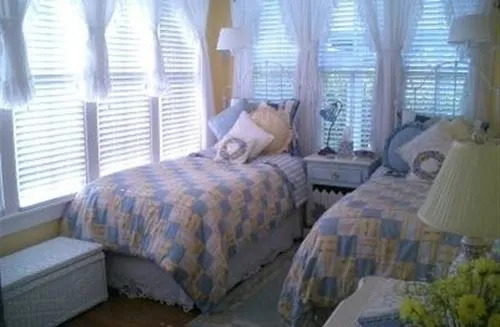 Manor of Time Bed and Breakfast