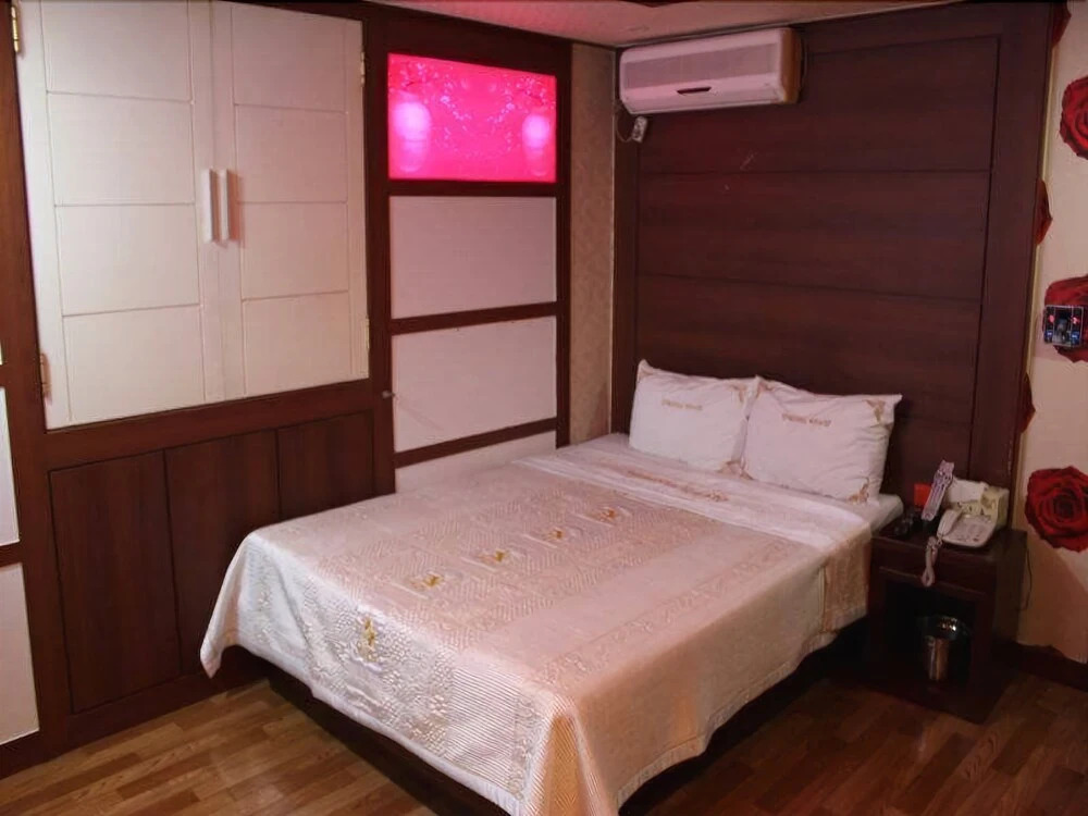 Picasso Motel