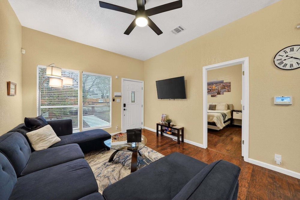 Minutes From Alamodome, Riverwalk, Pearl And Hbgcc 3 Bedroom Home
