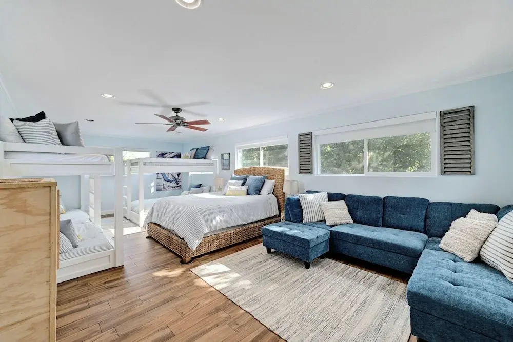 Luxurious Retreat on Lake Lbj: Pool, Hot Tub, Dock