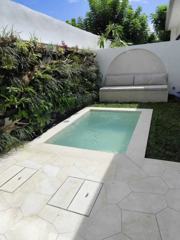 Bali Escapes- Studio And 1 Bedroom Villa