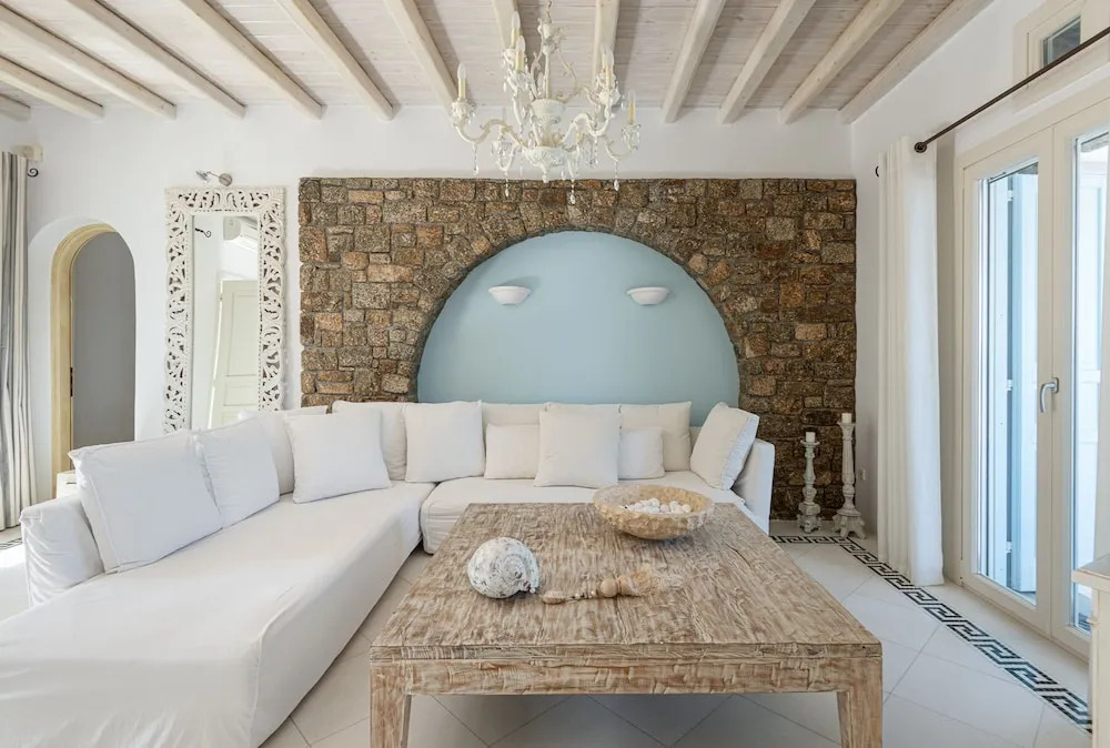 Etesians Suites & Villas