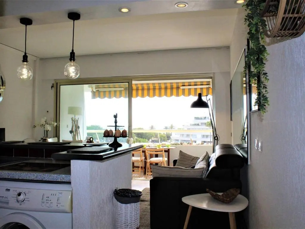 Appartement Villeneuve-Loubet, 2 pièces, 4 personnes - FR-1-252A-82