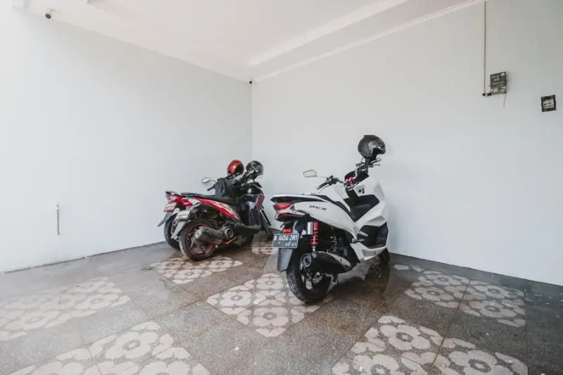 RedDoorz near Margonda Raya