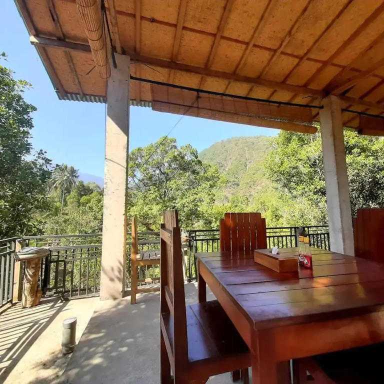 Sugi Gede Homestay