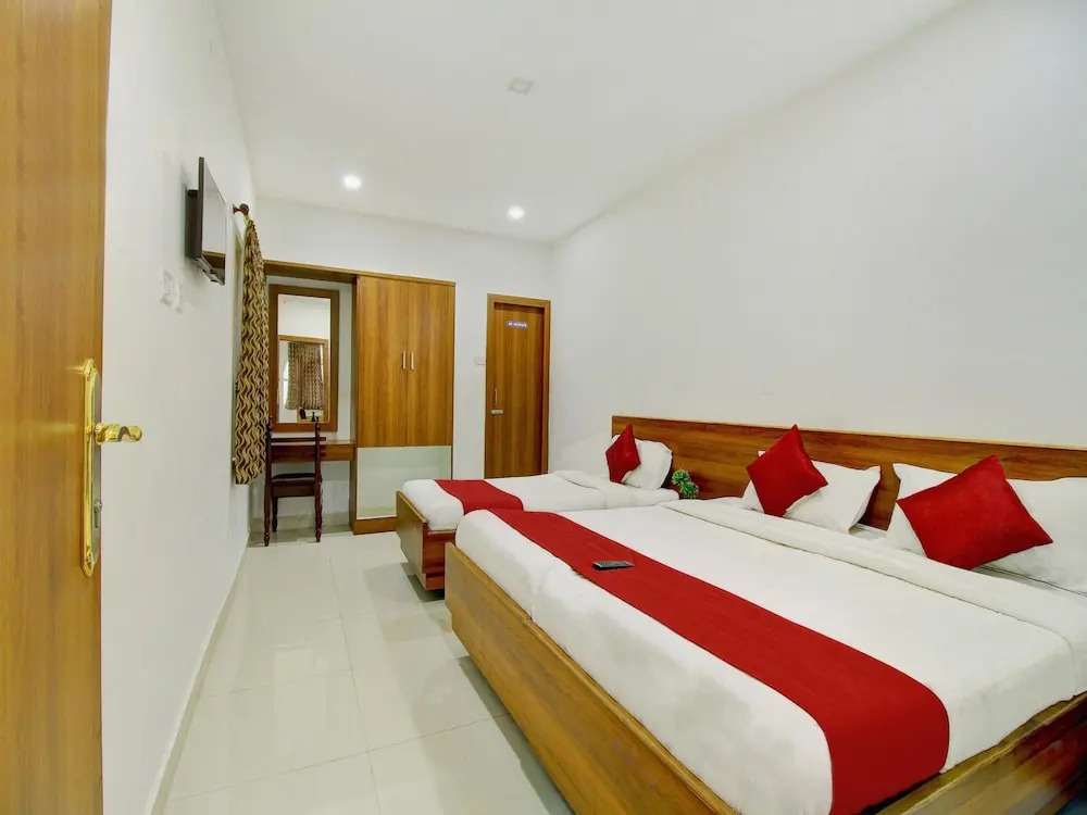 OYO 13400 Rose Flower Resort