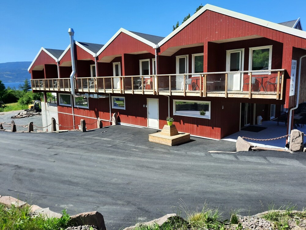 Utvika Gård & Camping