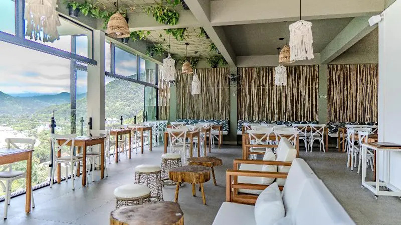 Catalina Hotel