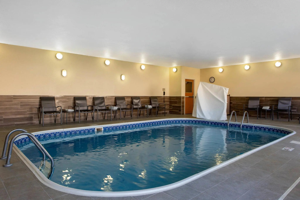 AmericInn by Wyndham St Cloud MN Shopping Area