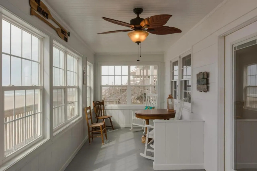 The Beach Fact Oar by Oak Island Accommodations