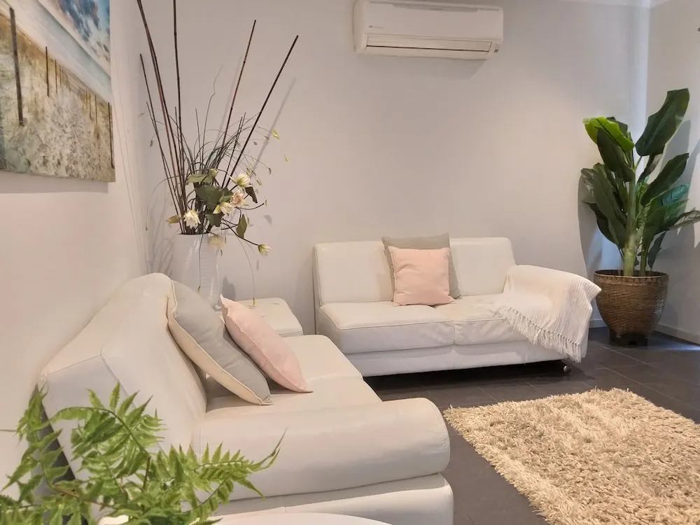 Island Cove Villas