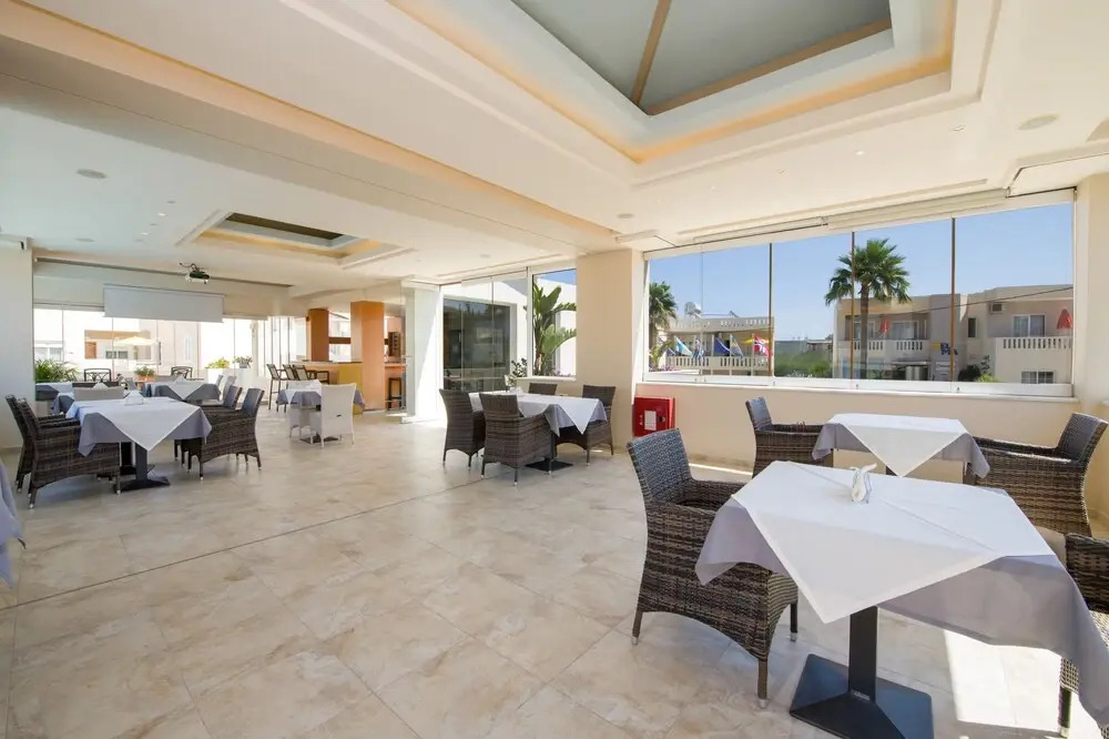 Toxo Hotel