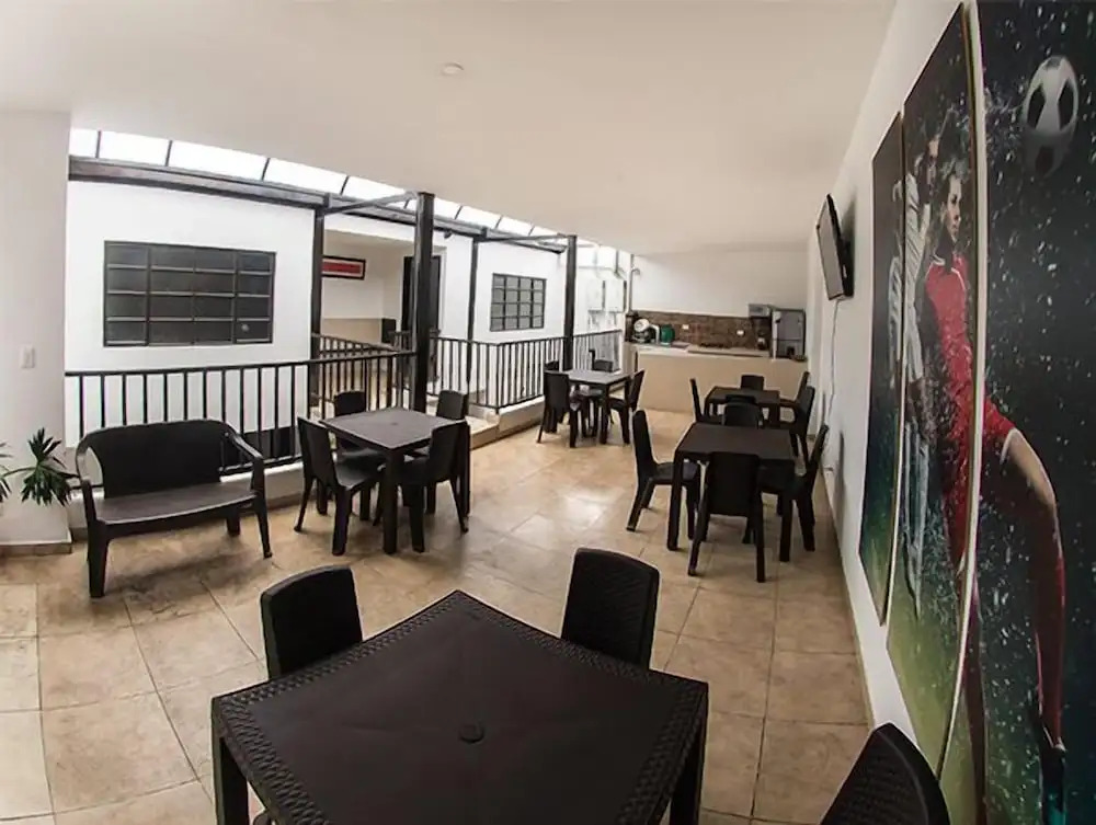 Hotel Estadio 63