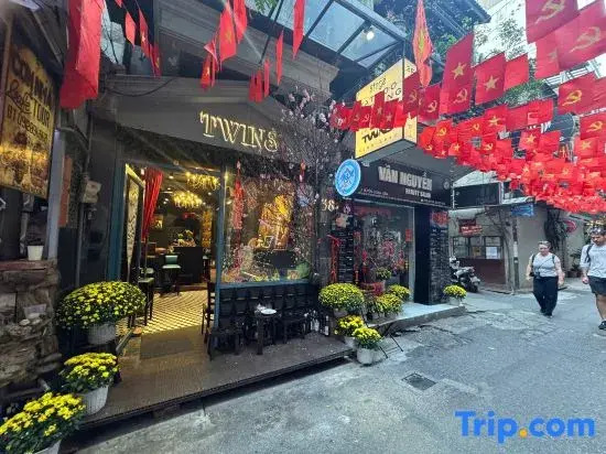Skylux Hanoi Homestay