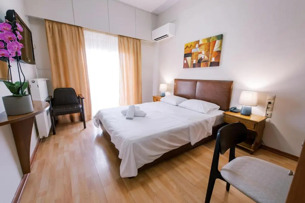 Hotel Cronos
