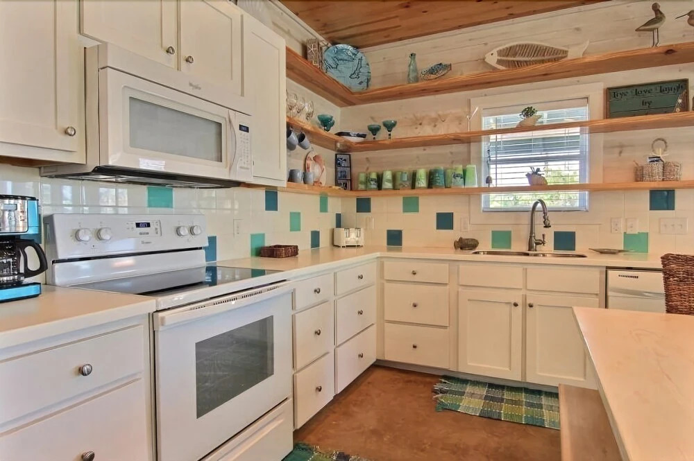318 S Station #3 4 Bedrooms 2.5 Bathrooms Home