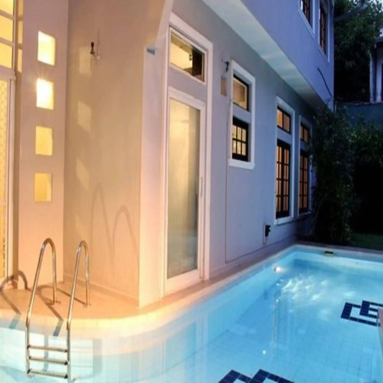 Villa Raha