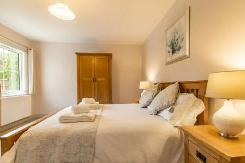 Host Stay Woodside House