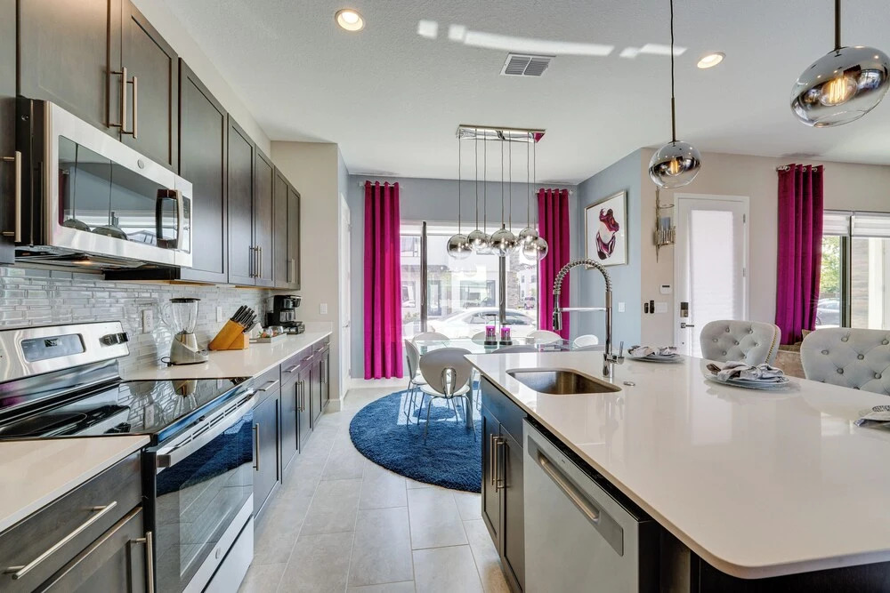 Upscale Davenport Home w/ Pool: 8 Mi to Disney!