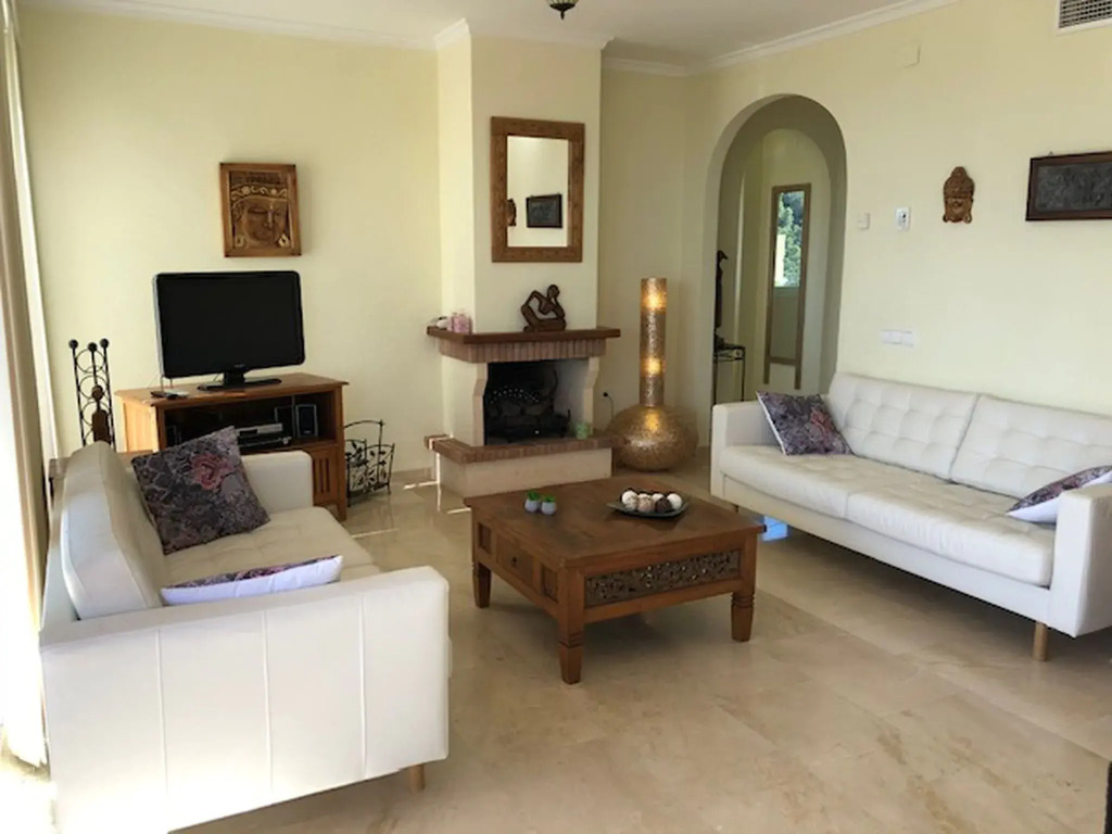 Sea-view holiday home in Altea Hills with private pool