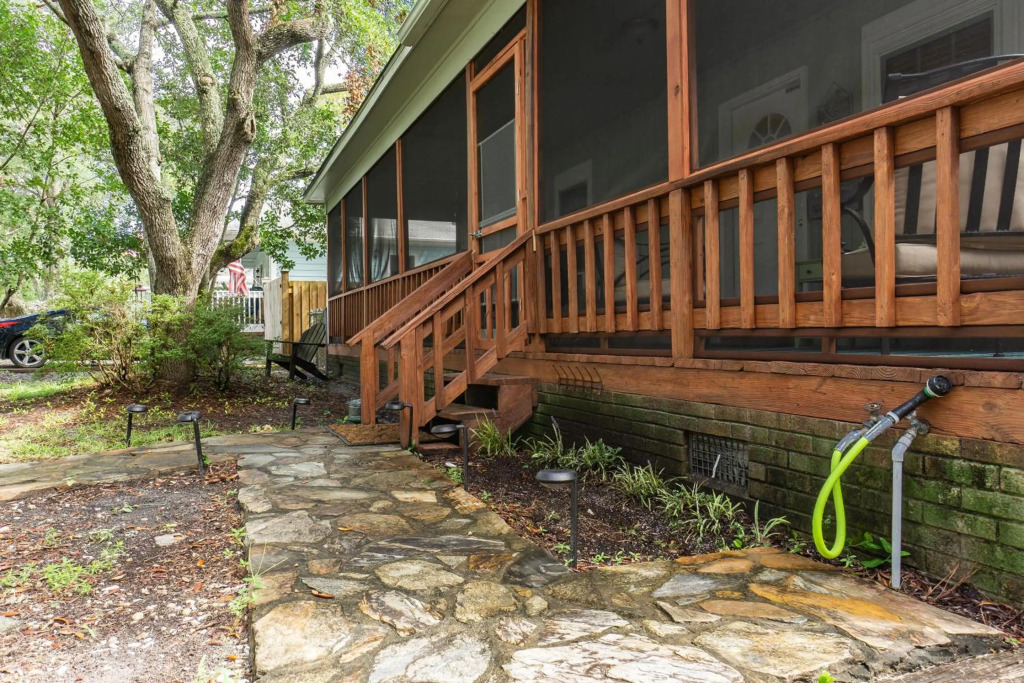Beach Happy by Oak Island Accommodations