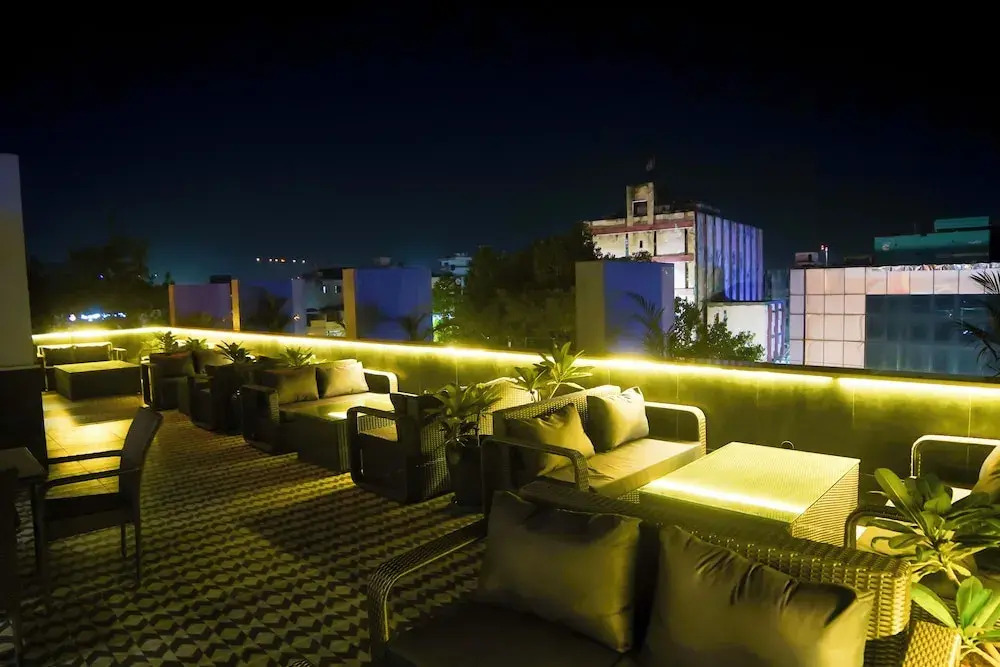 Hotel Shri Anand Vilas
