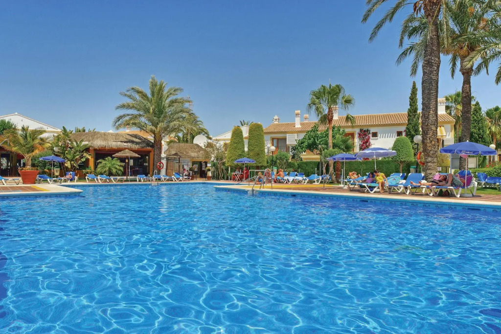 ALEGRIA Infiniti Beach Resort