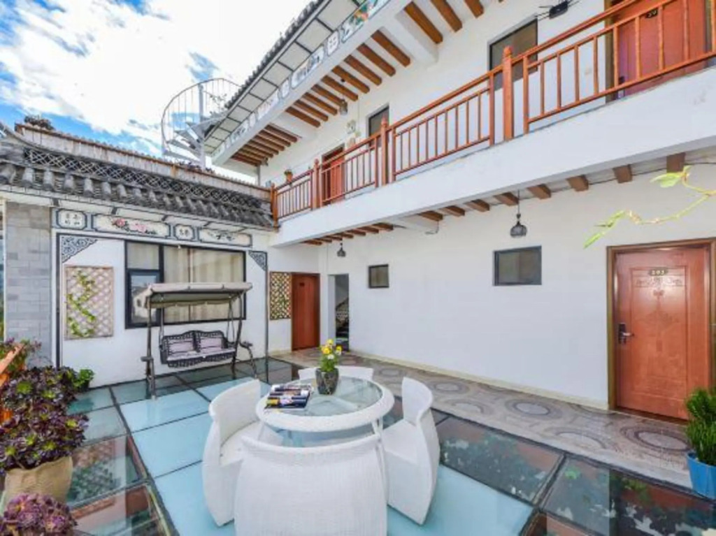Xinan Minzu Inn