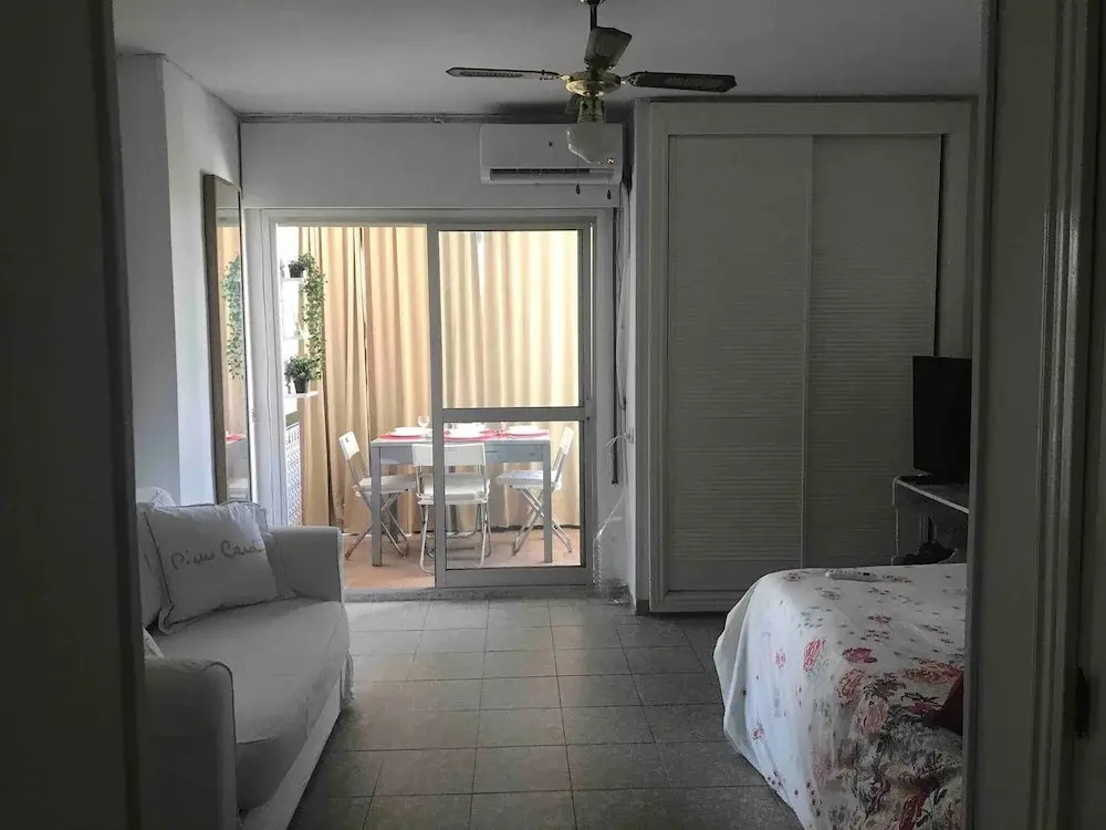 Beautiful Studio 500 Meters From the Beach