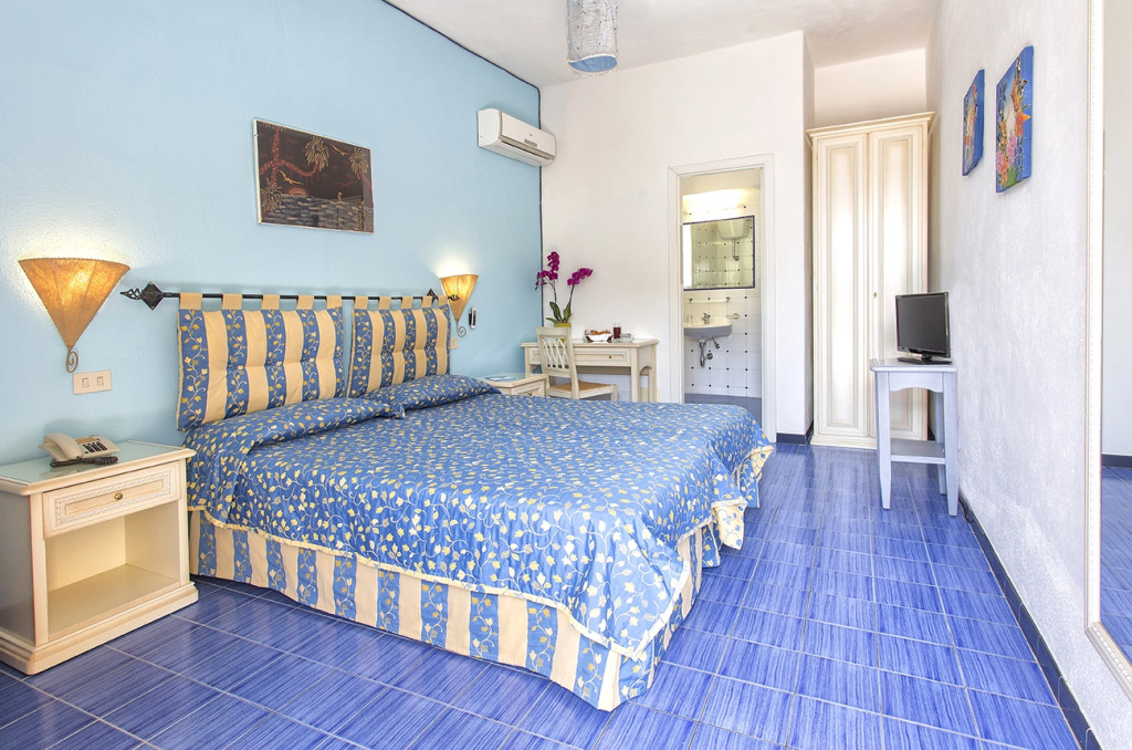 Hotel La Scogliera
