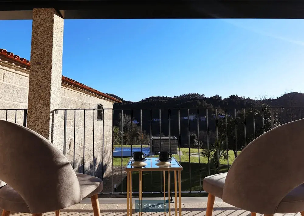 Casa dHenrique Retreat Pool and Spa